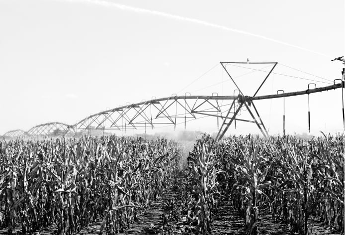 Agricultural irrigation system on a farm field